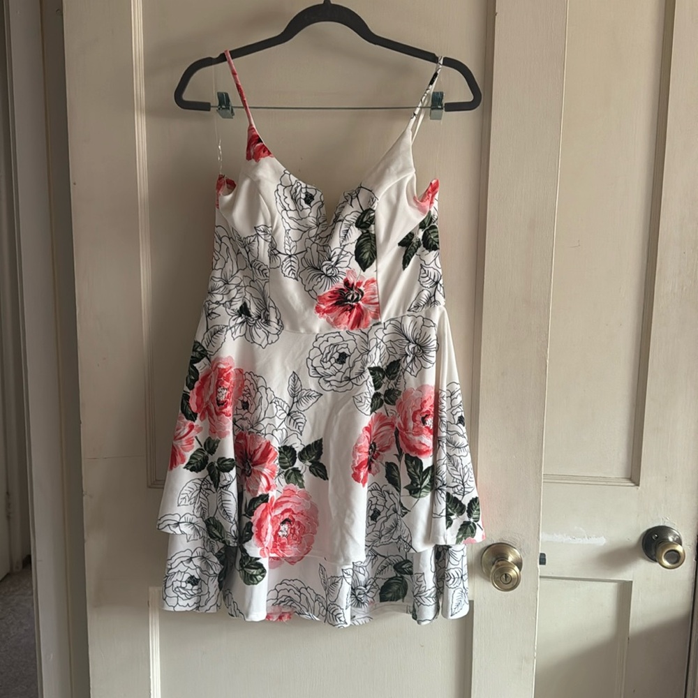 Brand new Francesca’s white dress